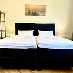 Fuer 10 Personen Mit Garten Nyaraló *
