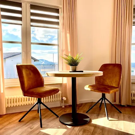 Fuer 10 Personen Mit Garten *